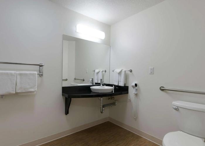 Motel 6 Brandon, MB