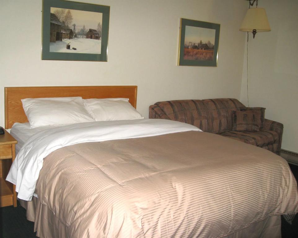 фото Colonial Inn