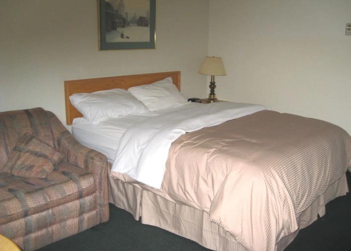 Colonial Inn