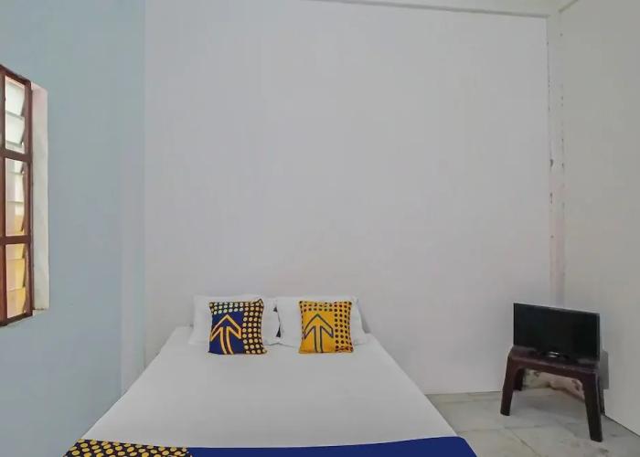 SPOT ON 92600 Mandiri Inn