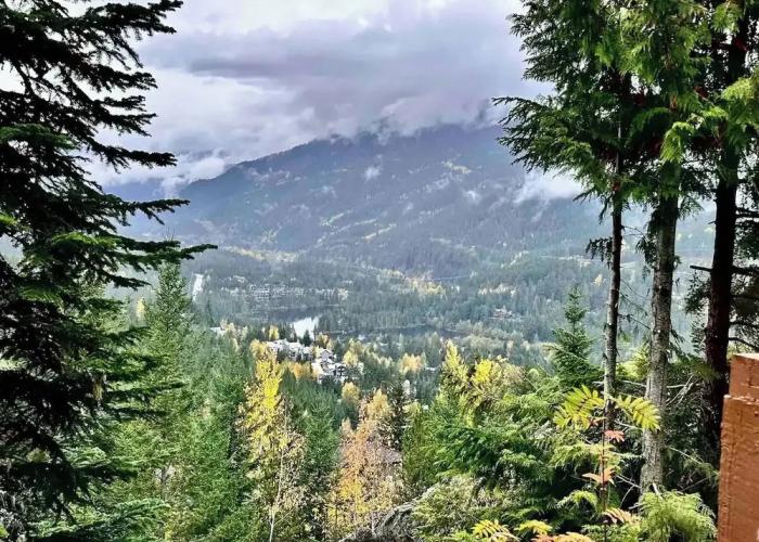 Creekside 2 Bedroom With Incredible Mountain Views