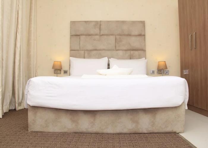Mt Deluxe Hotel Asaba