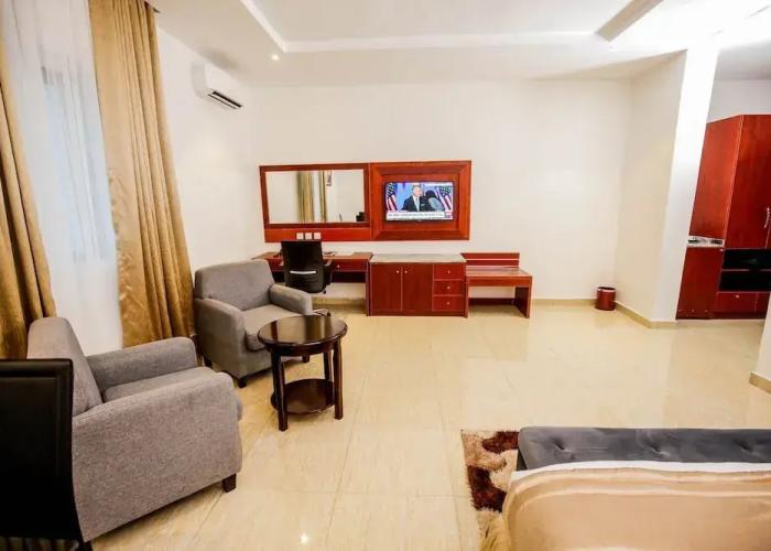 VINMILAN Hotel & Resort