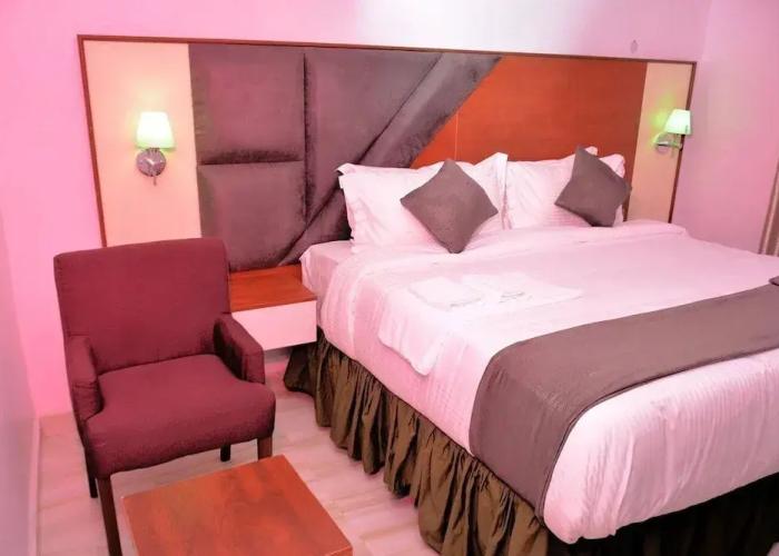 Vacation Villa Hotel and Suites