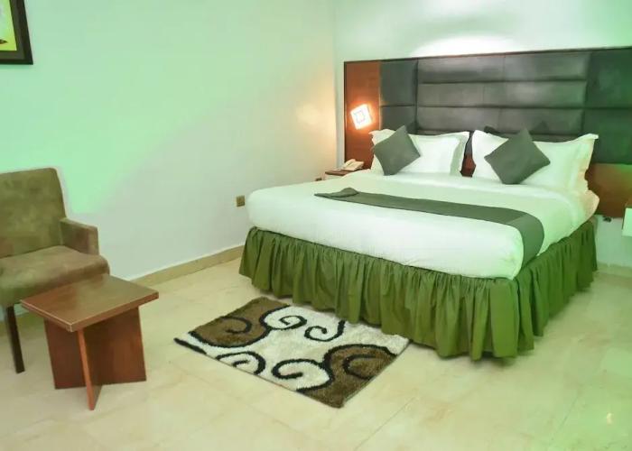 Vacation Villa Hotel and Suites