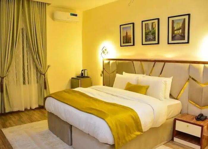 Kim Royal Hotel and Suites