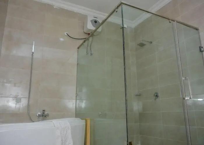 Kim Royal Hotel and Suites