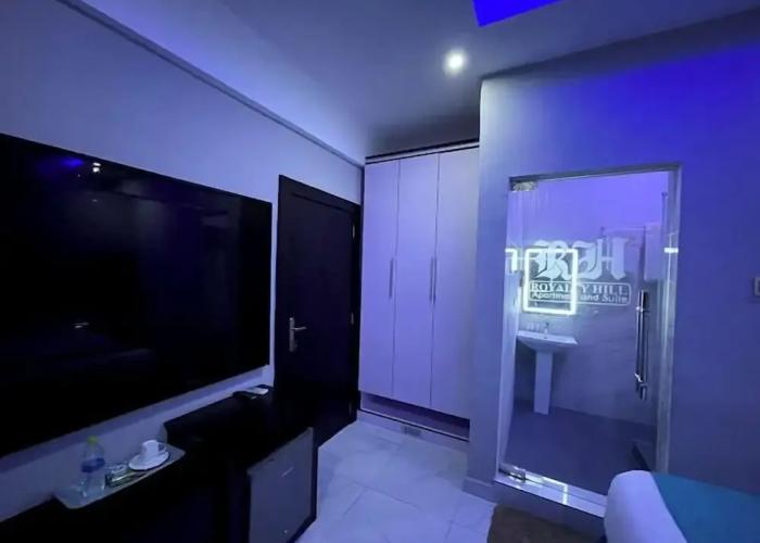 Royality Hill Apartment and Suites