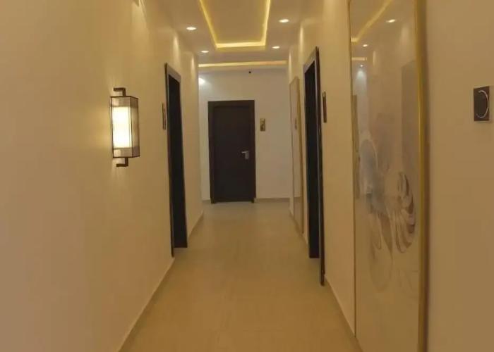 Royality Hill Apartment and Suites
