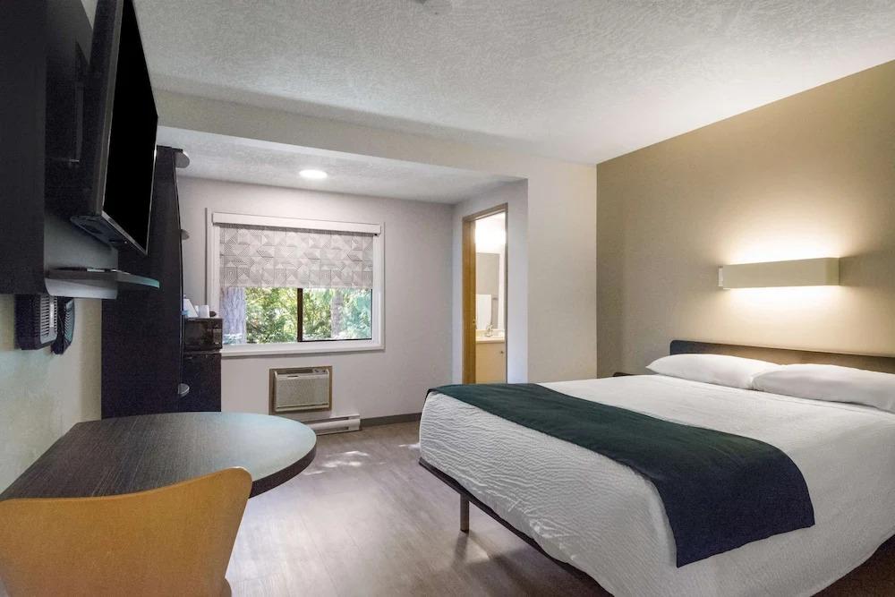 фото Motel 6 Saanichton, BC - Victoria Airport