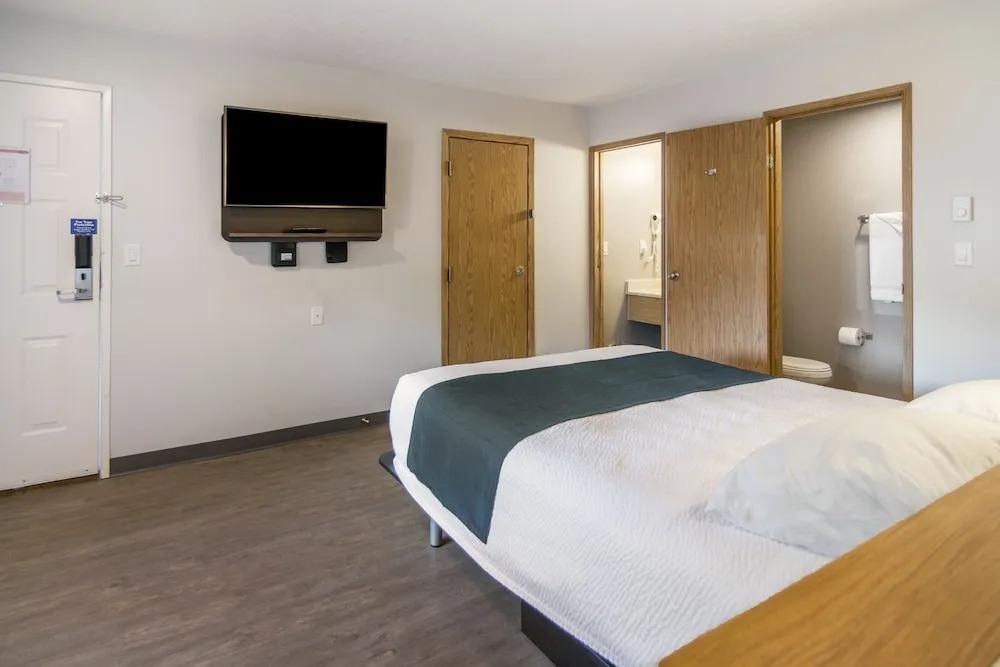 фото Motel 6 Saanichton, BC - Victoria Airport