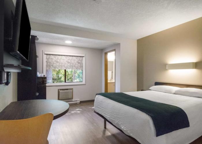 Motel 6 Victoria Airport Saanichton