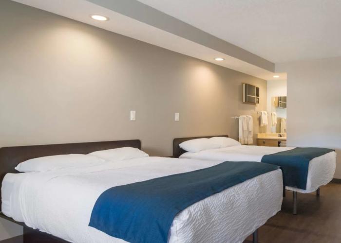 Motel 6 Victoria Airport Saanichton