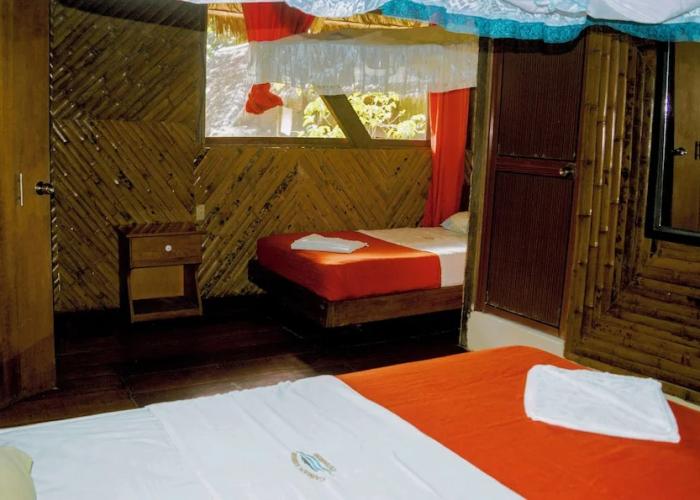 Caiman Lodge