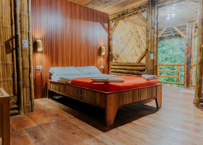 Piranha EcoLodge
