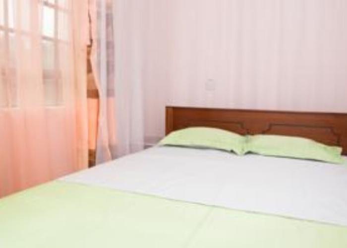 Distinctions Gardens Guest House