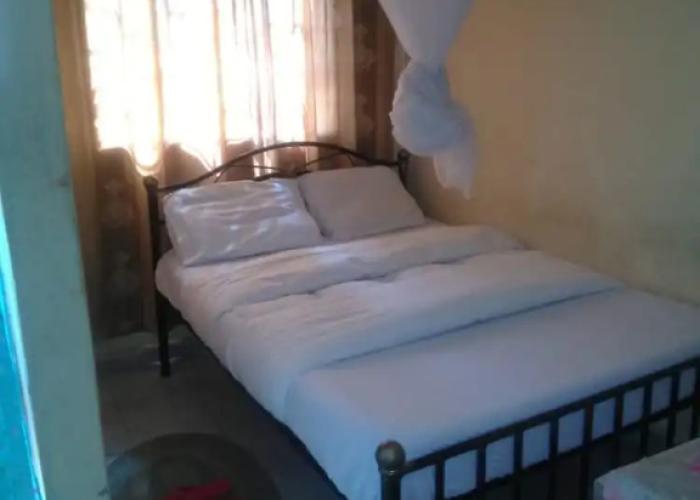 Green Court Hotel