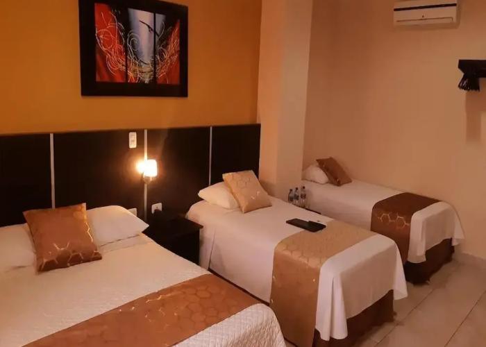 Hotel Golden Vista