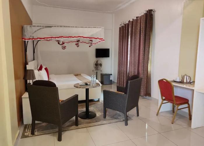 Garden Courts Hotel Masaka