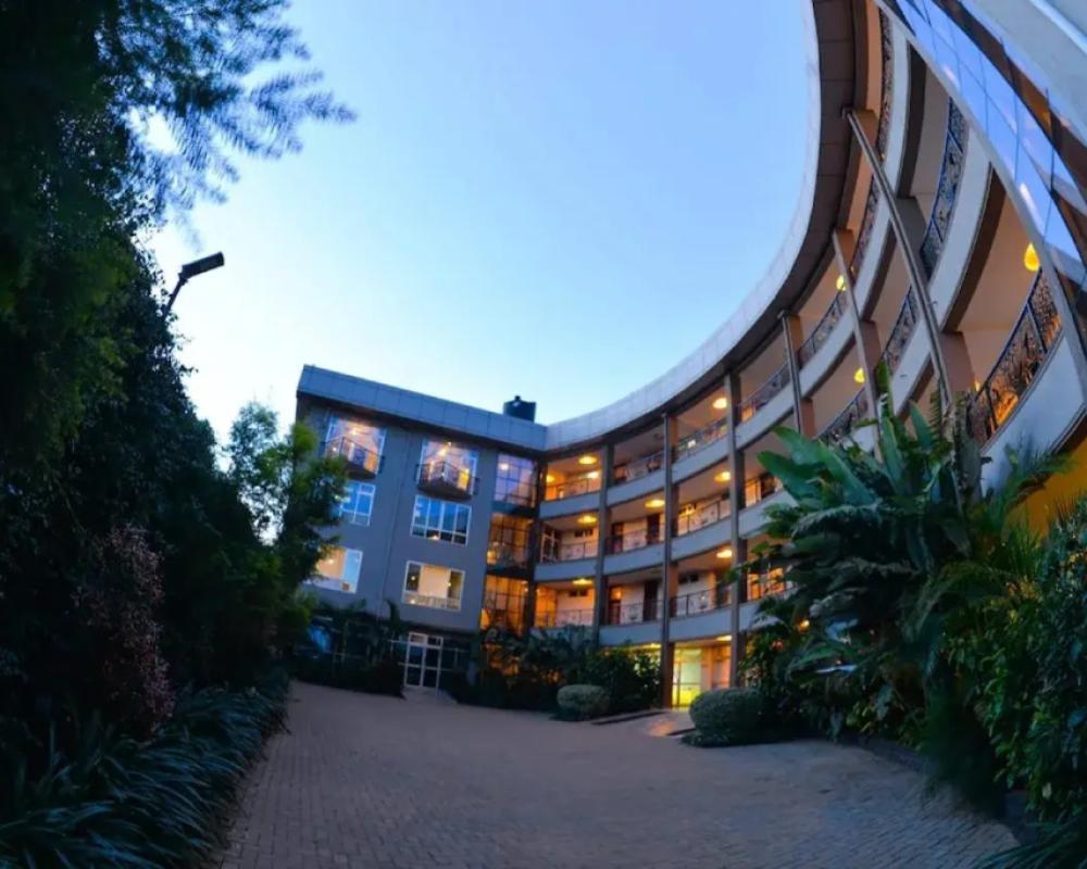 фото Maple Leaf Hotel