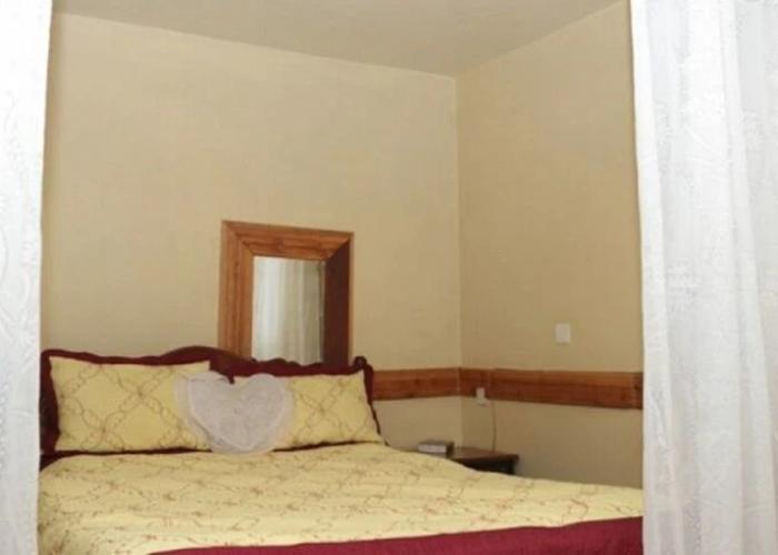Maina Highway Hotel