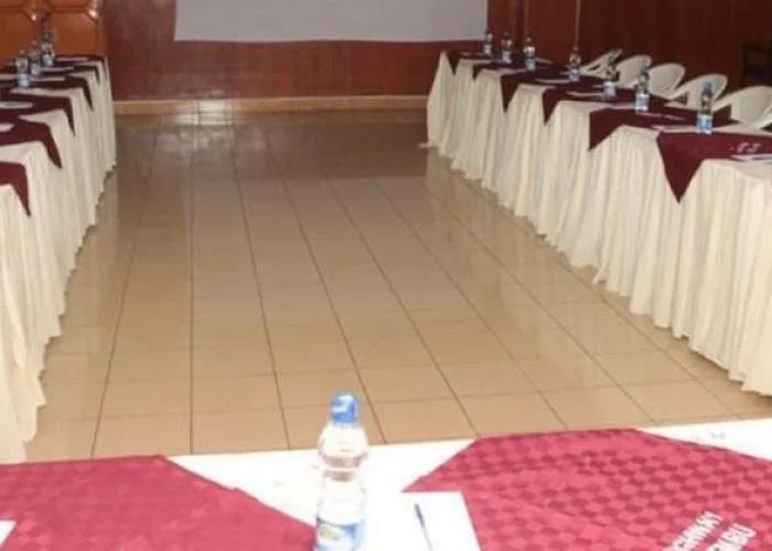 Maina Highway Hotel