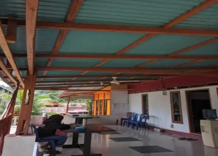 EXPRESS O 91702 Mandeh Homestay Syariah Near Bank Nagari PT Bank Pembangunan Daerah (BPD) Sumbar Cabang Painan
