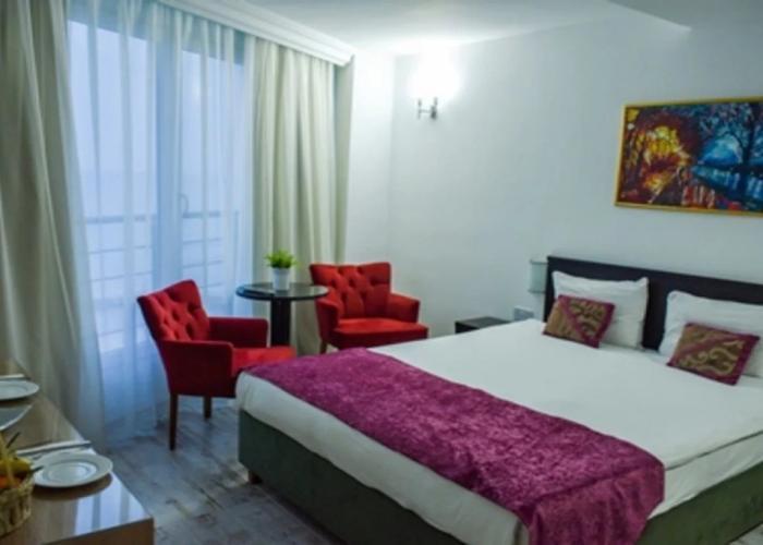 Ada Beach Hotel