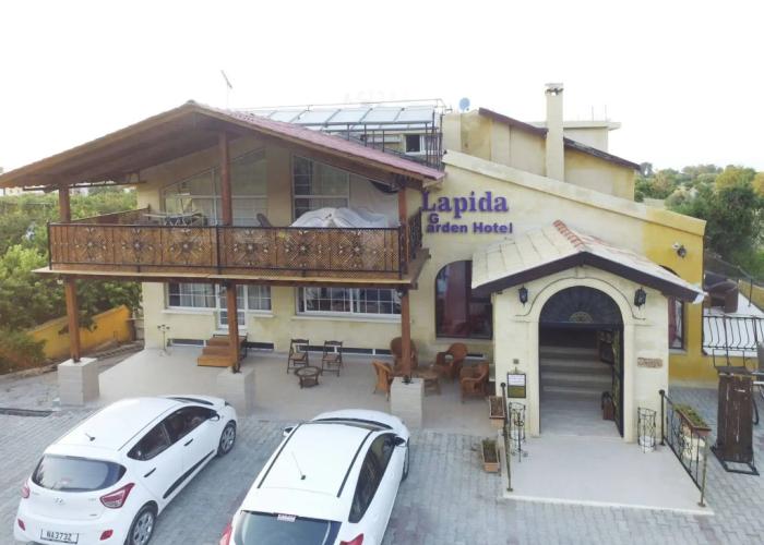 Lapida Garden Hotel