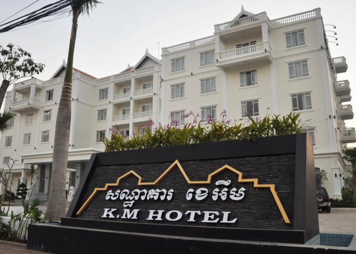 Pursat Riverside Hotel and Spa