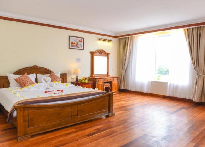 Pursat Riverside Hotel and Spa
