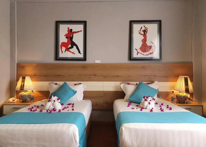 Inn of the Four Sisters