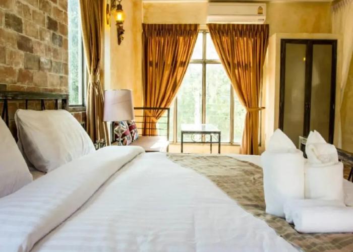 Stamp Hills Resort & Restaurant