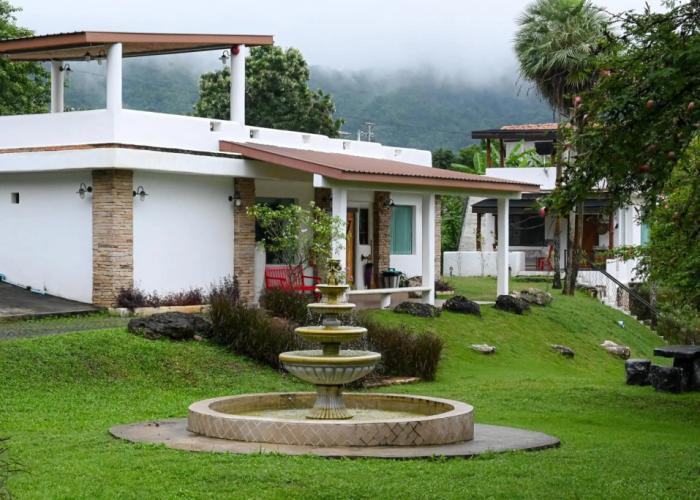 Swiss Valley Hip Resort