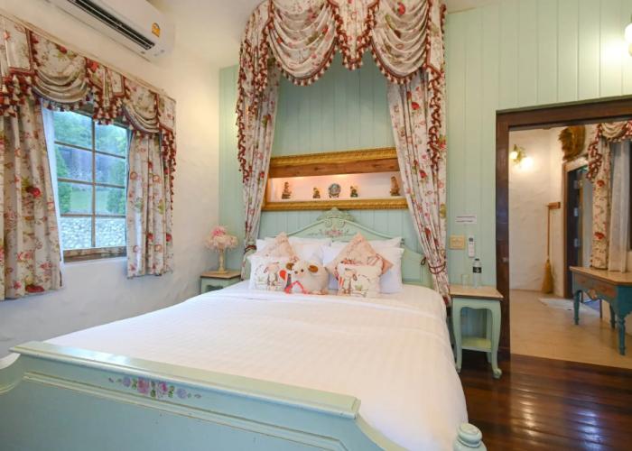 Swiss Valley Hip Resort