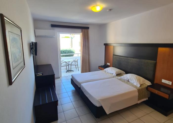 Corali Hotel