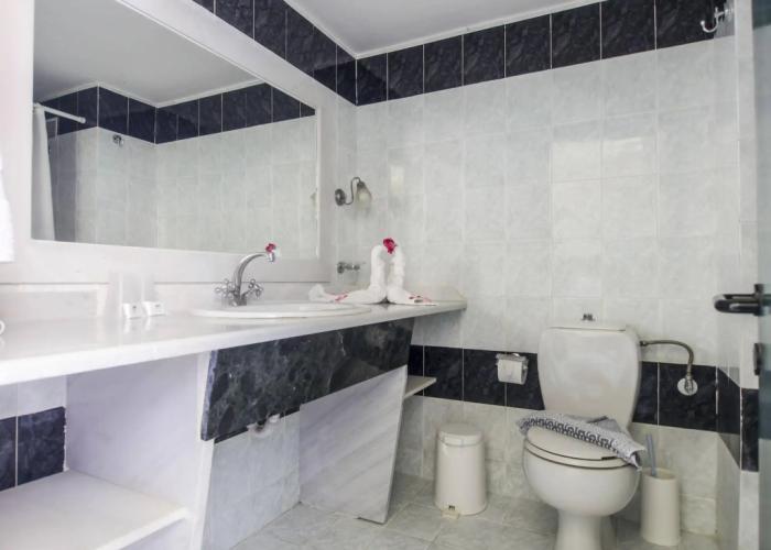 ILIOS APARTHOTEL(Tigaki)