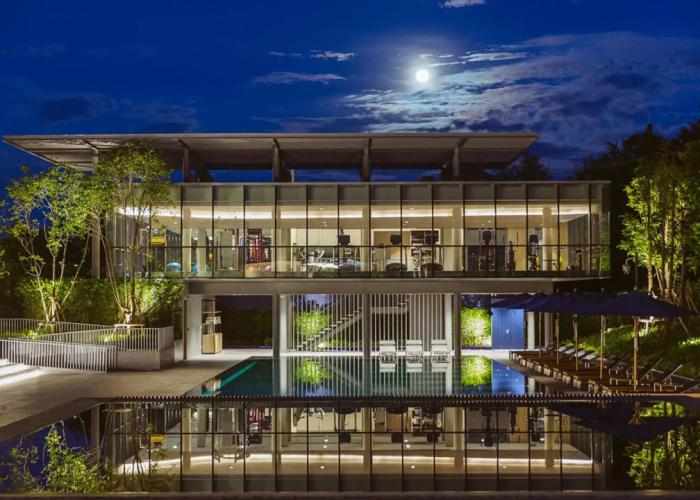 Modena by Fraser Buriram