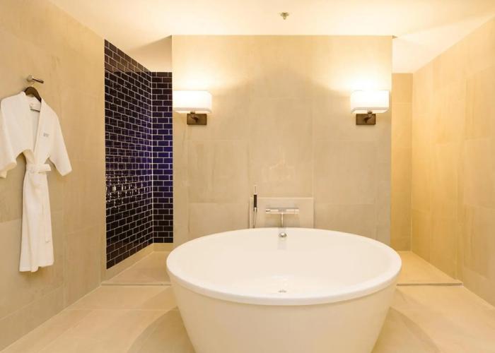 Modena by Fraser Buriram