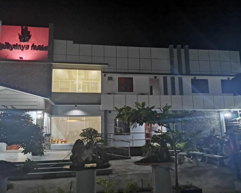 RedDoorz @ Jollydays Hotel Nueva Ecija - Vaccinated Staff