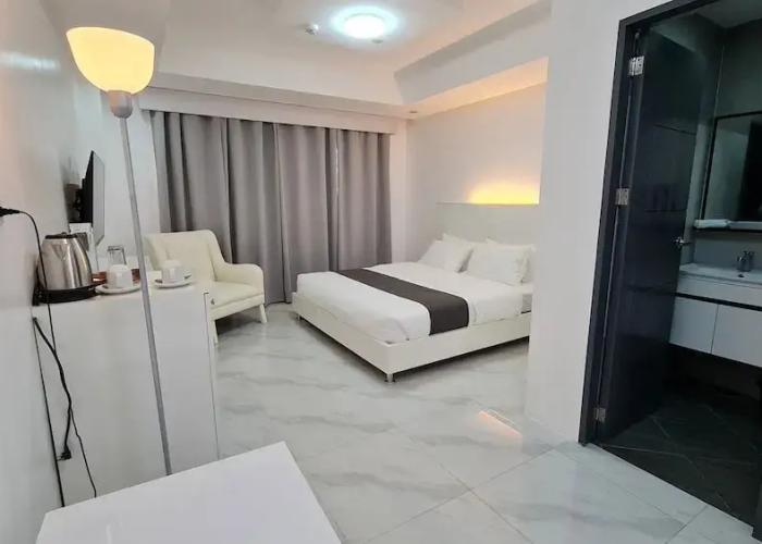 Staycation Hotel