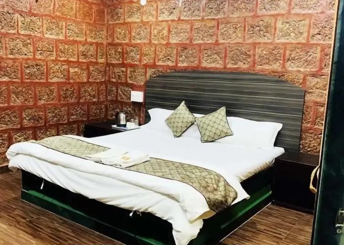 Mayekars Holiday Home