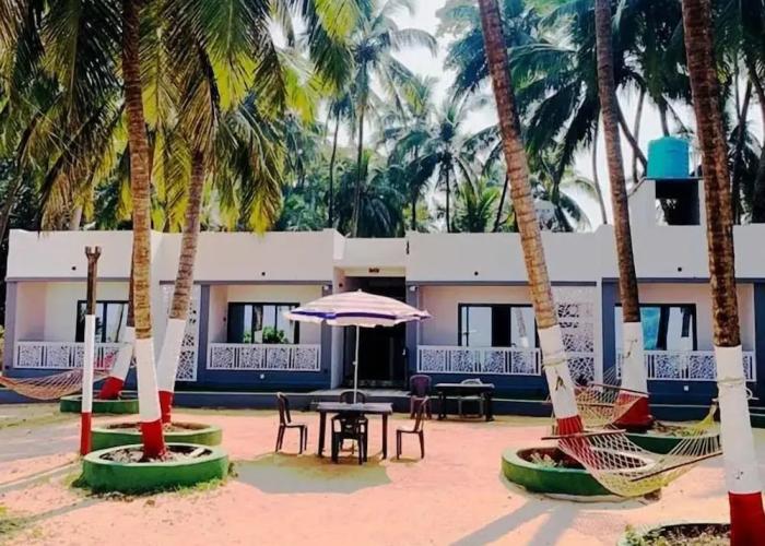 Mayekars Holiday Home