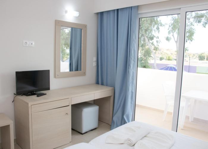 Euroxenia Marathon Hotel