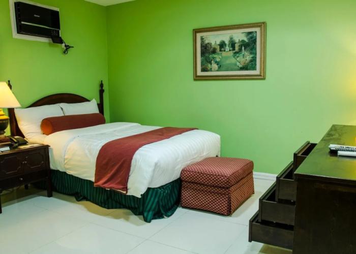 Dreamwave Hotel Santiago City