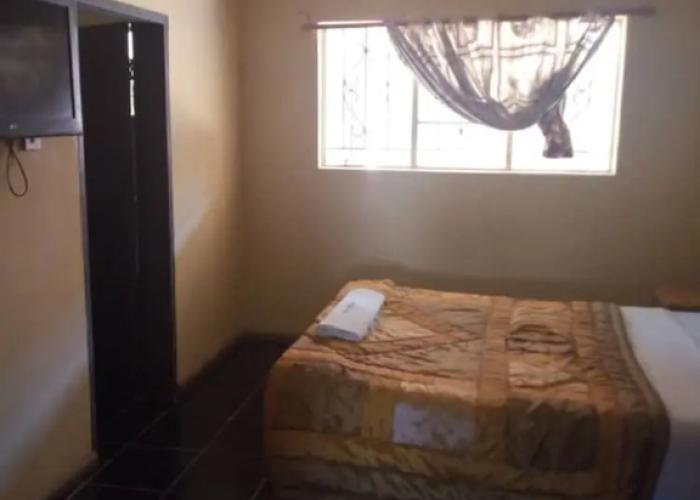 Kamuboola Lodge