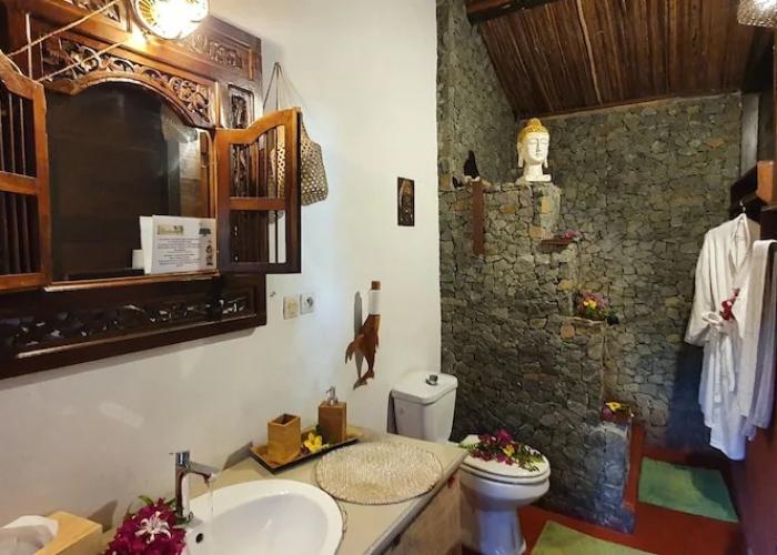 Ravoraha Ecolodge