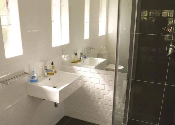 Sunbird Guest House