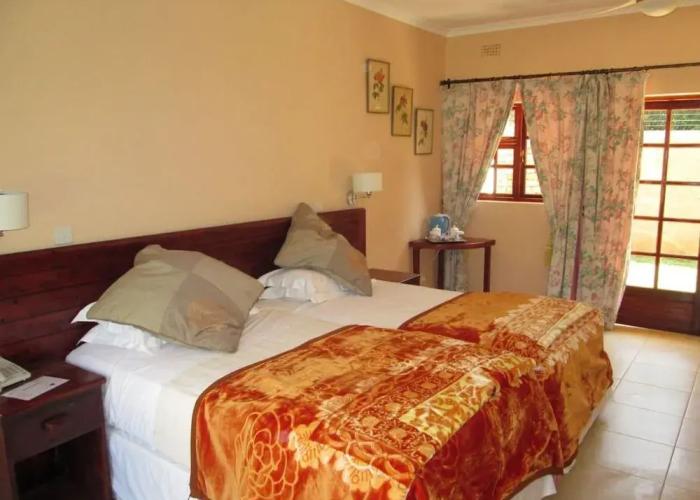 12 Fleetwood Lodge