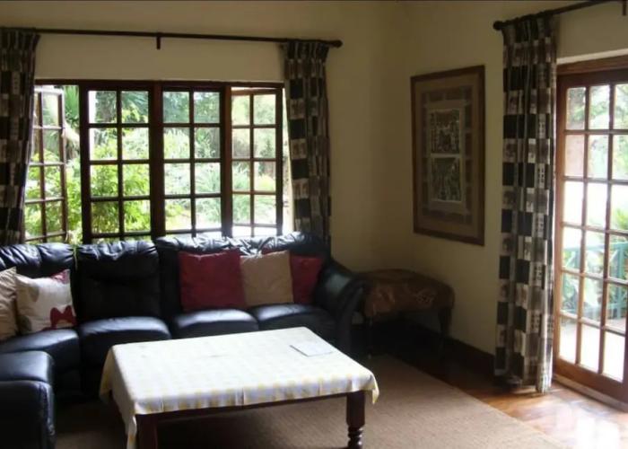 12 Fleetwood Lodge